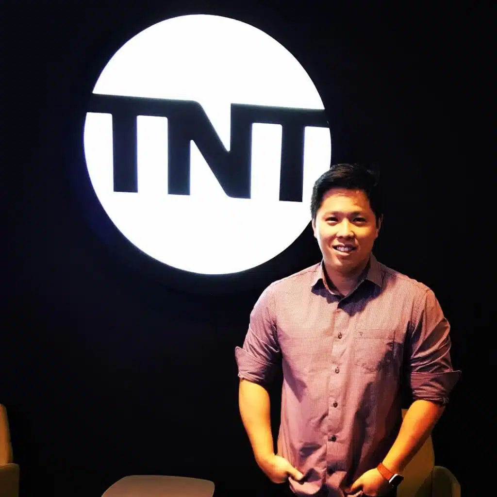 Oxigenweb visita emissoras 2 tnt -